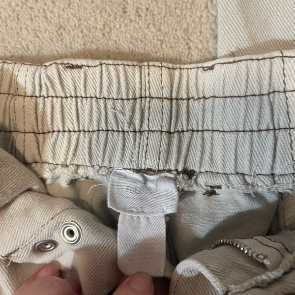 Women’s Small Cargo Jeans - Picture 2 of 5